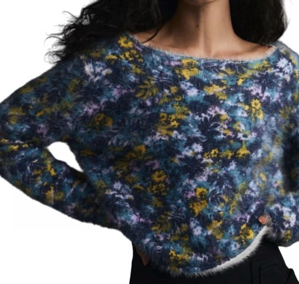 Anthropologie Pilcro Cropped Eyelash Sweater fuzzy streetwear casual xs